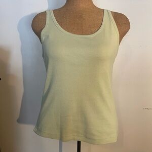 Putumayo green tank top size medium
